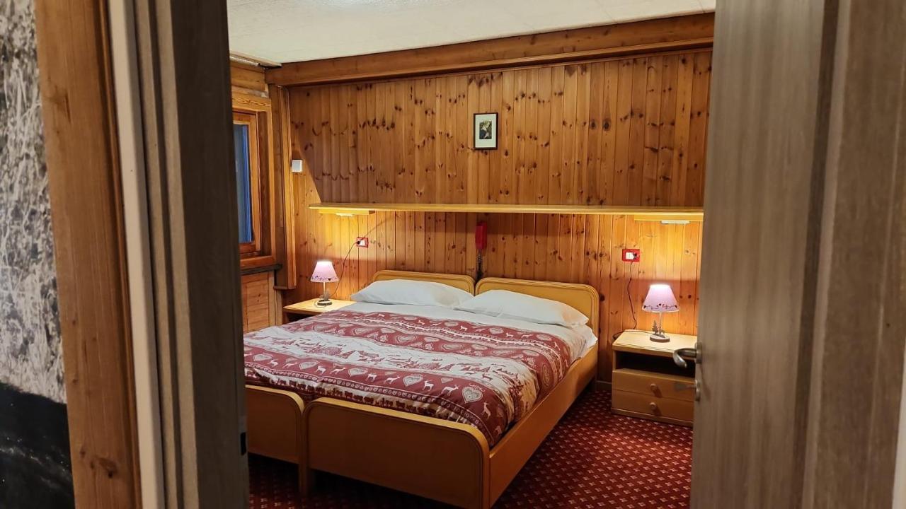 Apartments Suites Lac Bleu Breuil-Cervinia Ngoại thất bức ảnh