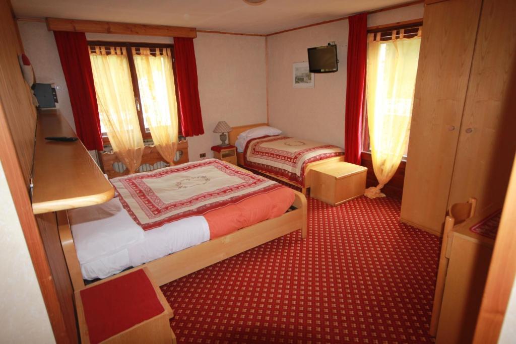 Apartments Suites Lac Bleu Breuil-Cervinia Phòng bức ảnh